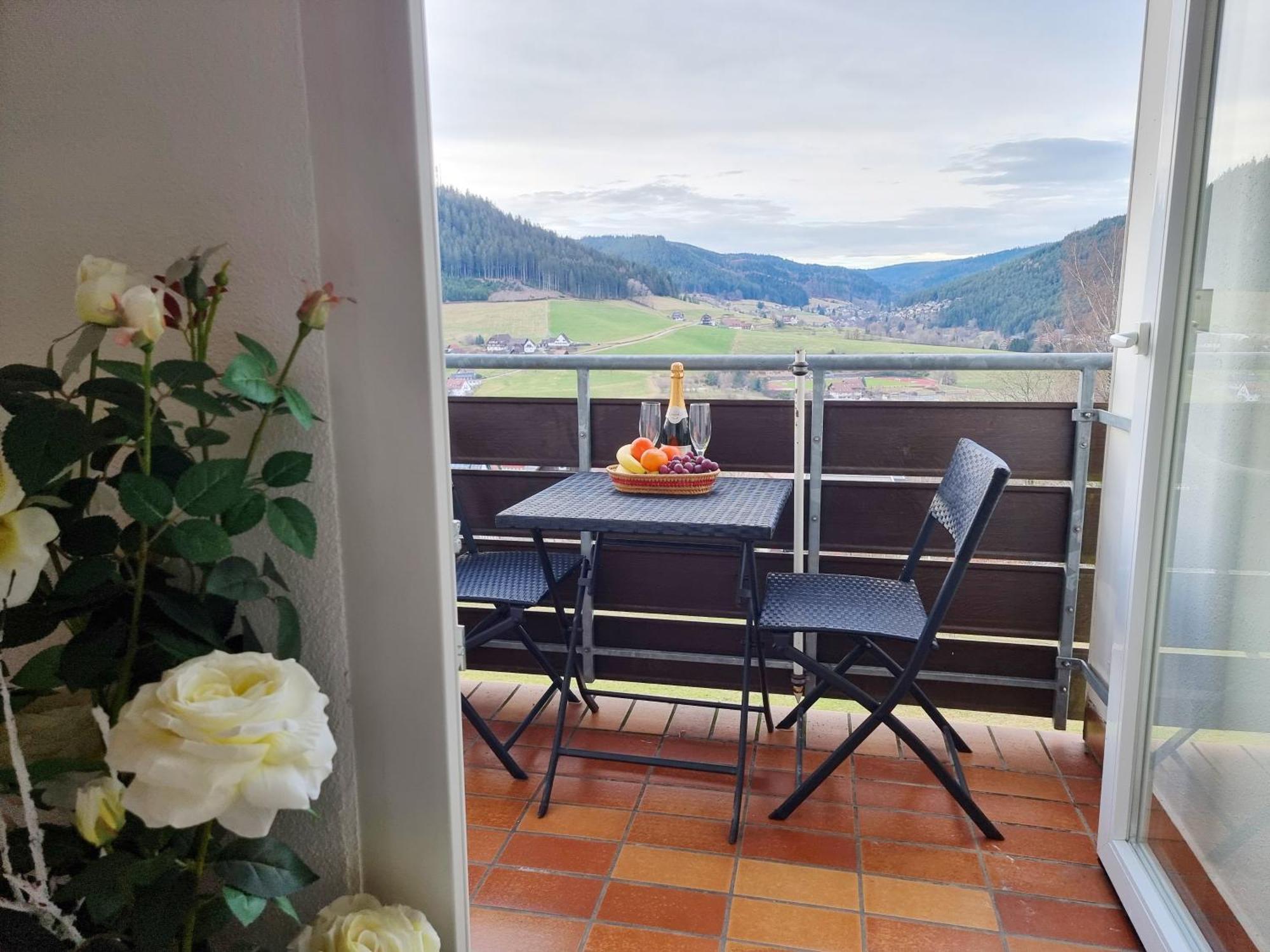 Fewo Mit Pool In Baiersbronn Exteriör bild